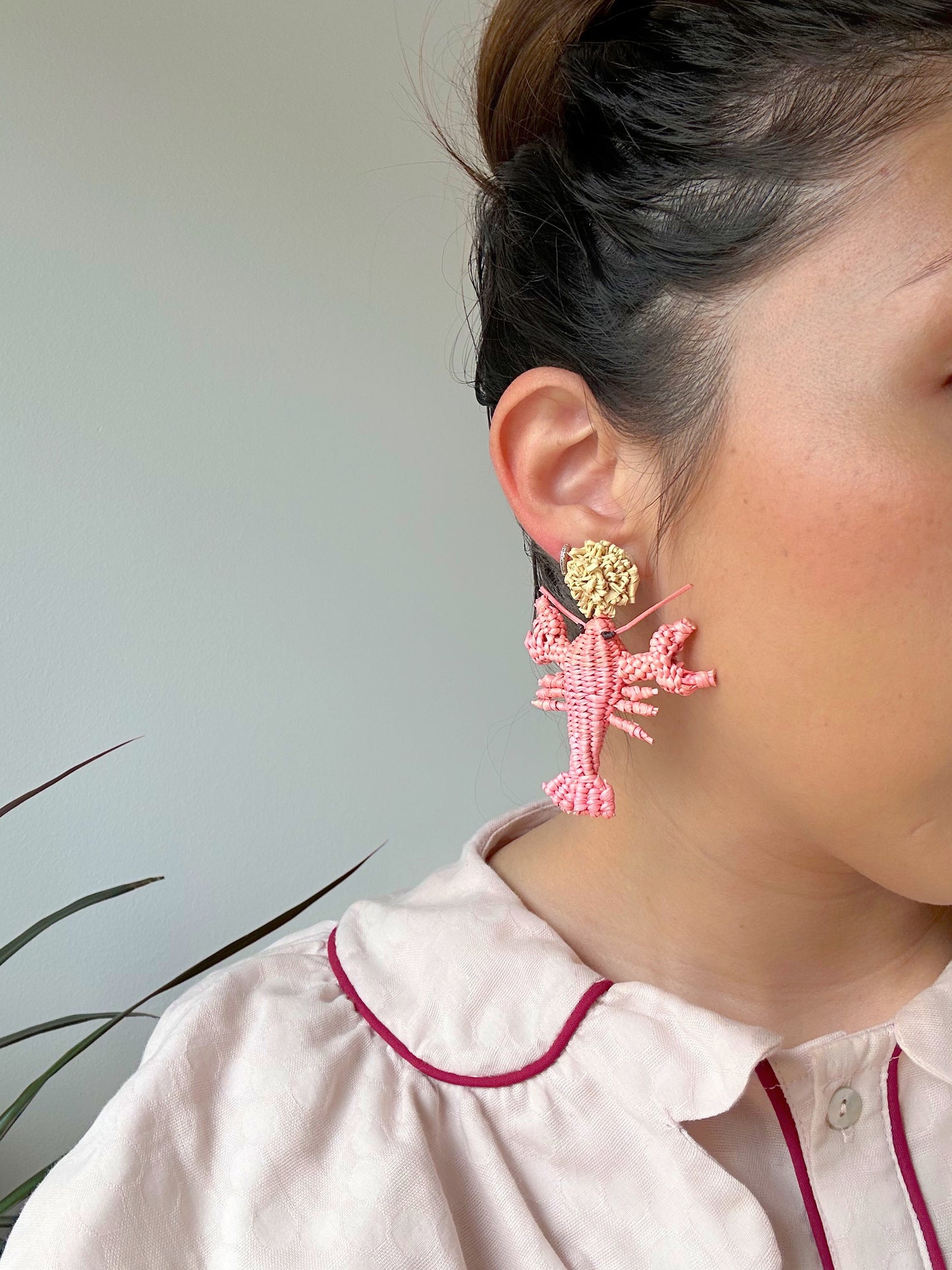 Pendientes Langosta Rosa