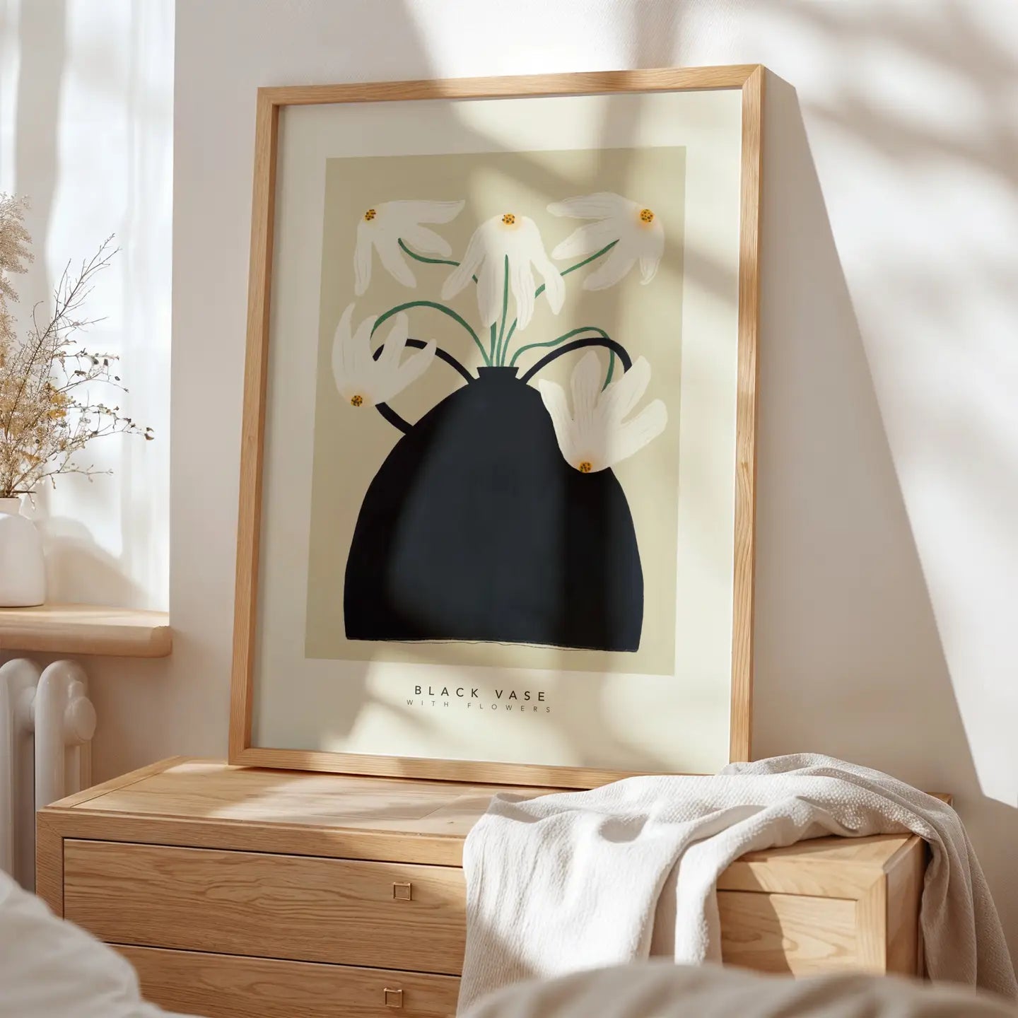 Ilustración Jarrón Azul con Flor Blanca