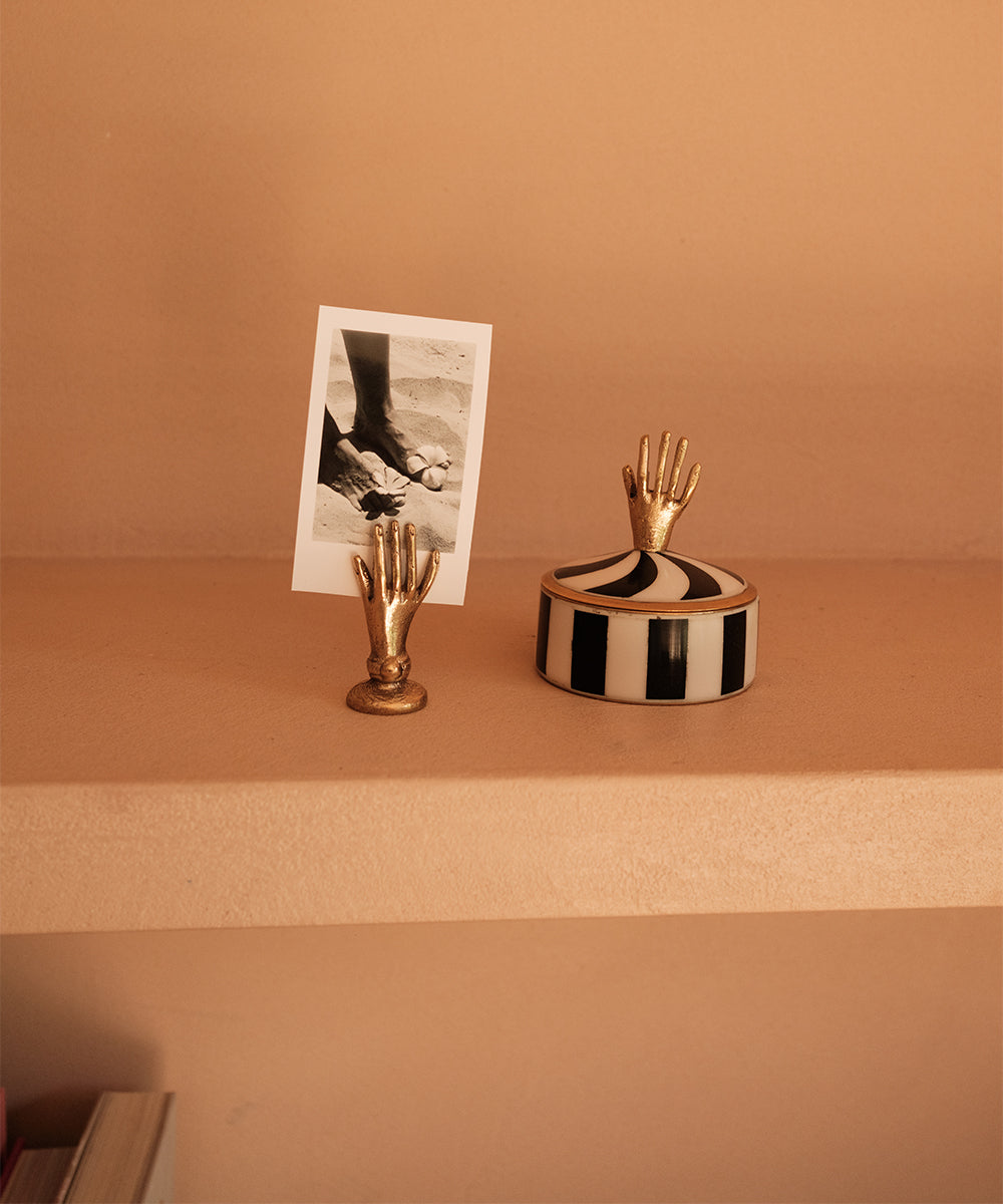 Caja decorativa Mano
