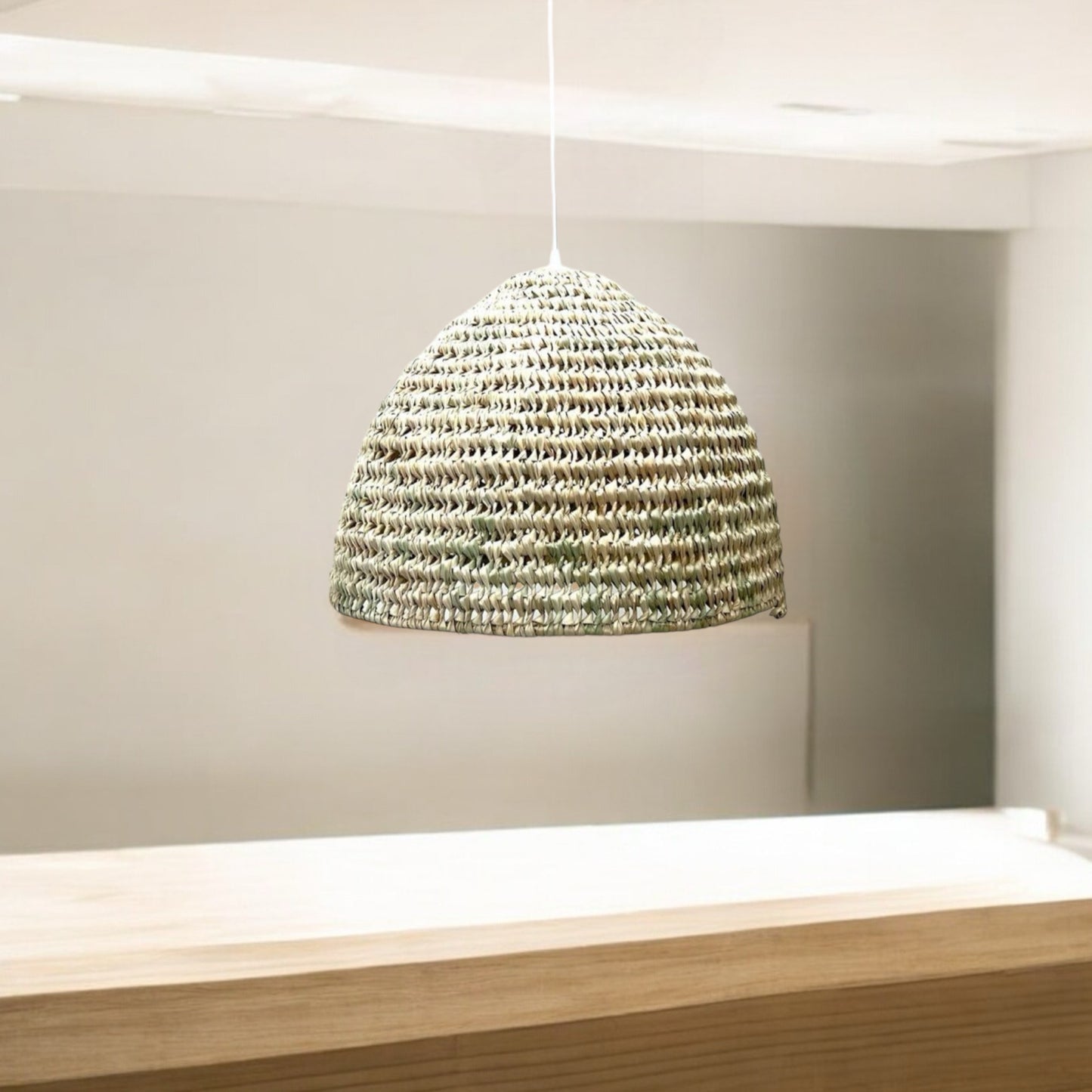 Lámpara de mimbre abovedada