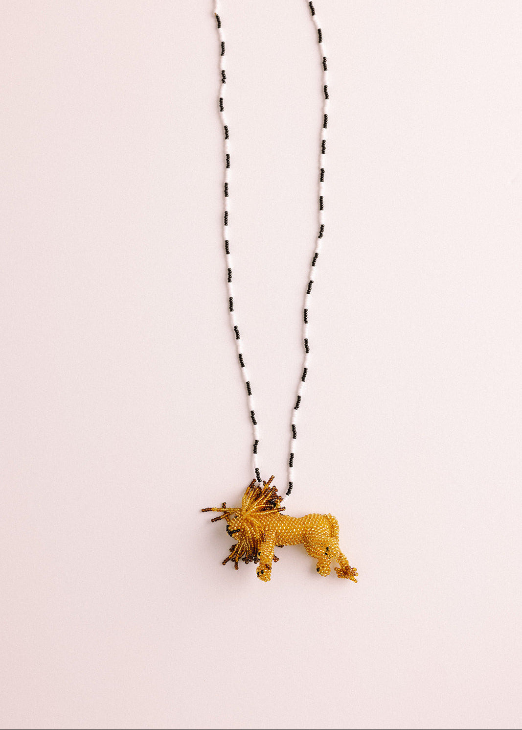 Collar León