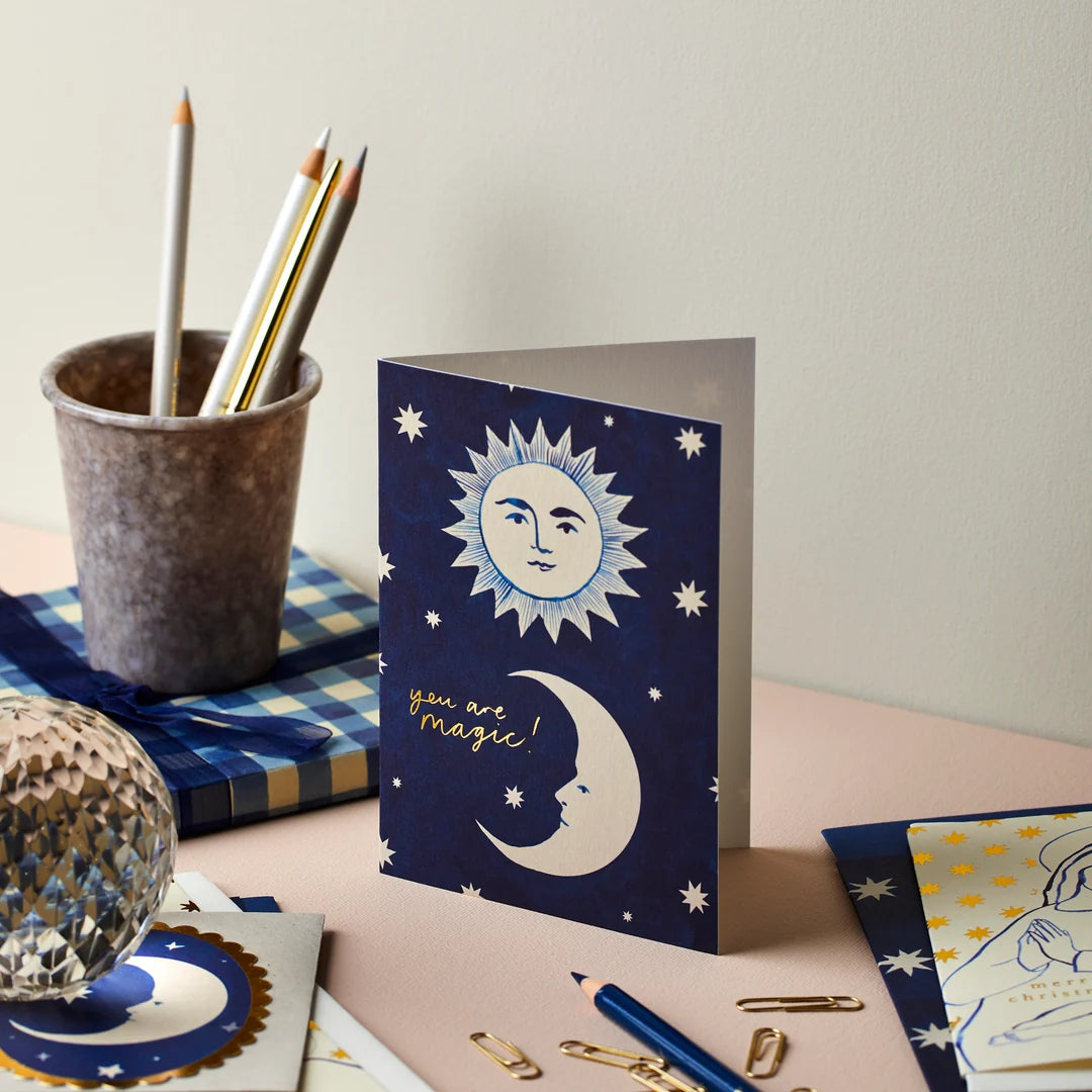 Tarjeta Sol y Luna "You are magic"