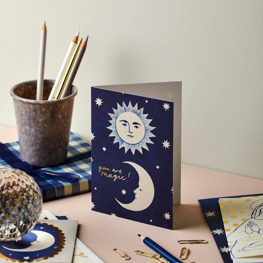 Tarjeta Sol y Luna "You are magic"