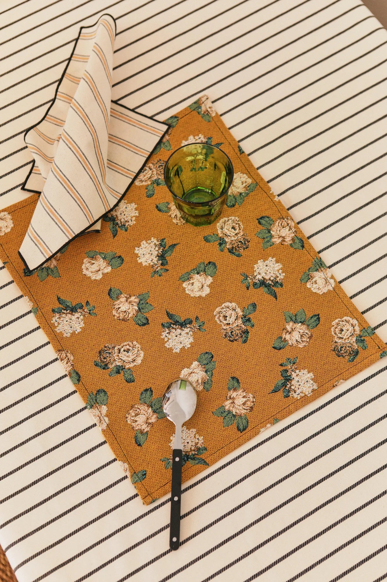 Set manteles individuales flores rosas