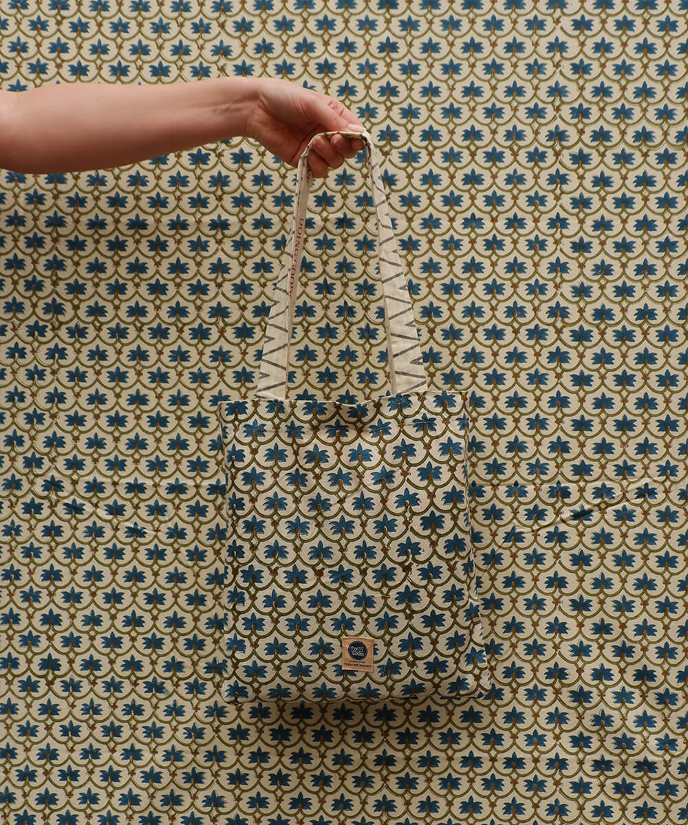 Mantel Faina 240 x 280 cm (incluye tote bag)